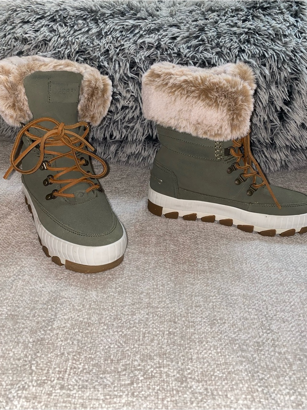 Sperry Torrent Olive Green Waterproof Lace Up Suede Faux Fur Winter Boots Size 8